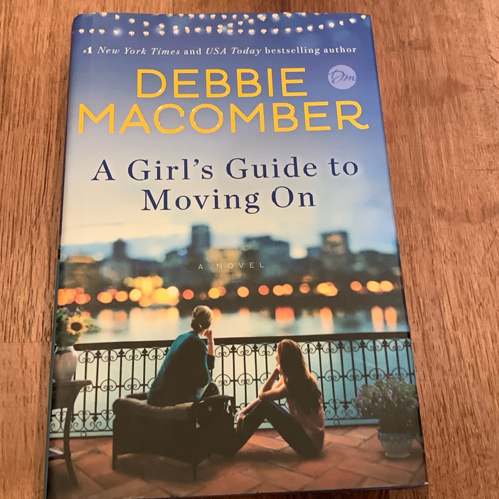 Book: A Girls Guide to Moving On by Debbie Macomber